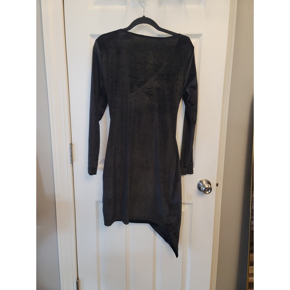 4550 Trendy Velvet Black Party, Prom Dress View 2